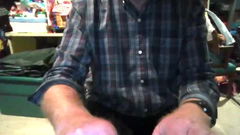 Snapshot of mikeb3200 chatting on 12, 1, 2026 mikeb3200 online show from 12, 1, 2026