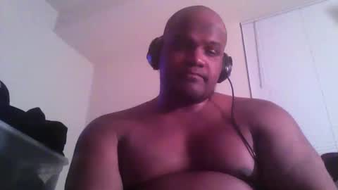 Snapshot of mikebbc123 chatting on 1, 1, 2025 mikebbc123 online show from 1, 1, 2025