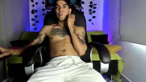 mikee_scooth online show from 30, 9, 2025