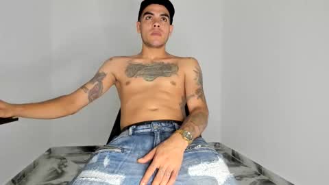 mikee_scooth online show from 22, 3, 2026