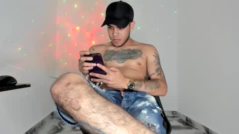 mikee_scooth online show from 6, 5, 2026