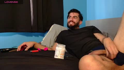 mikehawk1589 online show from 14, 1, 2025