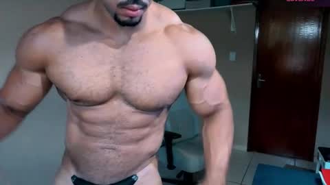 Snapshot of mikehotk chatting on 12, 10, 2025 mikehotk online show from 12, 10, 2025