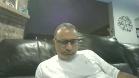 Snapshot of mikej143 chatting on 11, 10, 2025 mikej143 online show from 11, 10, 2025