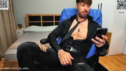 Snapshot of mikestrip chatting on 3, 7, 2026 Mike online show from 3, 7, 2026