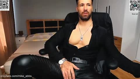 Snapshot of mikestrip chatting on 28, 7, 2026 Mike online show from 28, 7, 2026