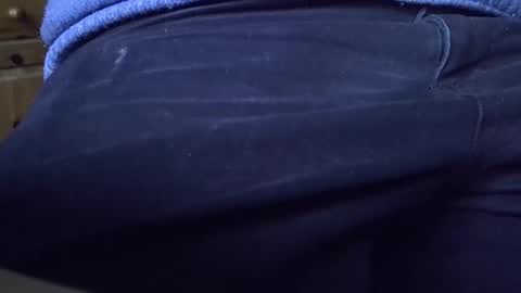 Snapshot of mikeybed chatting on 15, 12, 2025 mikeybed online show from 15, 12, 2025