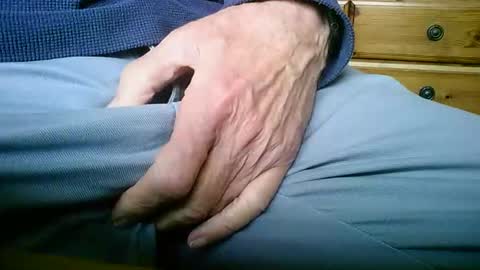 Snapshot of mikeybed chatting on 3, 2, 2026 mikeybed online show from 3, 2, 2026