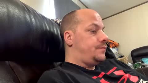 Snapshot of mikeylikesit2222 chatting on 1, 2, 2025 mikeylikesit2222 online show from 1, 2, 2025