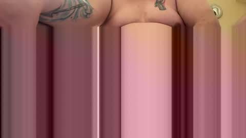 Snapshot of mikeylikesit2222 chatting on 11, 3, 2025 mikeylikesit2222 online show from 11, 3, 2025