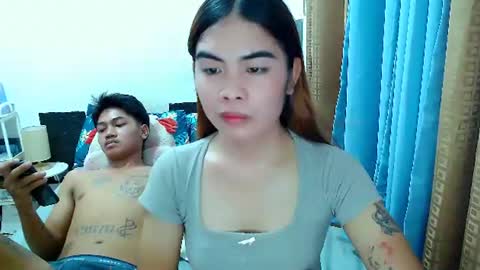 Mikhayla and Zeus online show from 17, 7, 2026