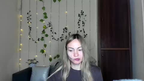 Adalina online show from 30, 4, 2026
