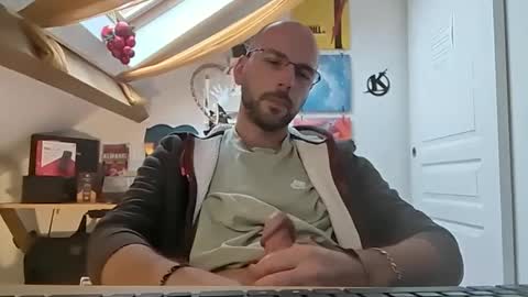 mikmik91 online show from 18, 12, 2024