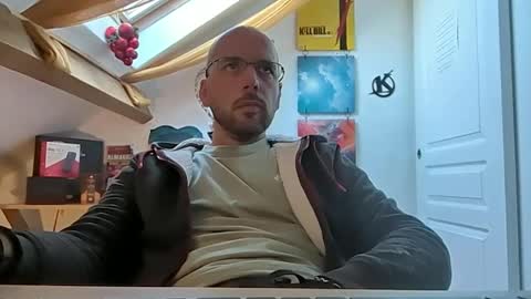 mikmik91 online show from 26, 12, 2024