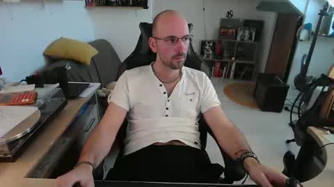 mikmik91 online show from 20, 3, 2026