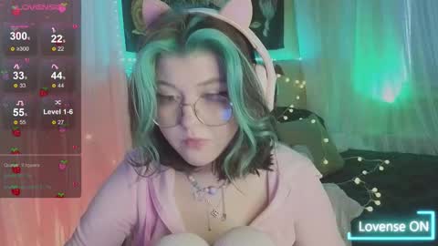 Snapshot of miko_meow chatting on 8, 3, 2026 Miko online show from 8, 3, 2026
