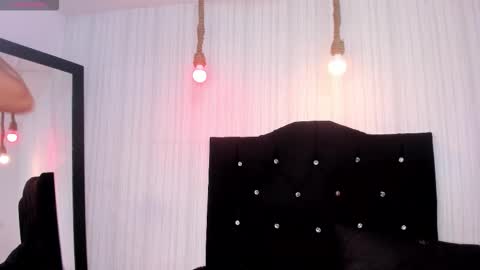   miku katsuragi  online show from 11, 9, 2025