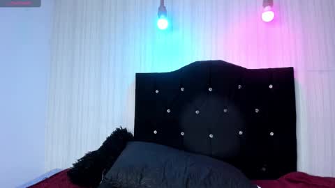   miku katsuragi  online show from 18, 9, 2025