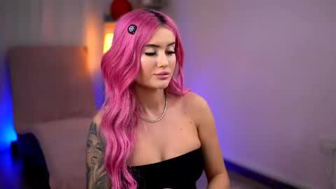 Snapshot of miky_lust chatting on 18, 3, 2026 Miky online show from 18, 3, 2026