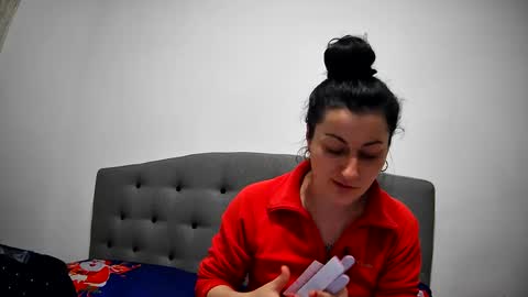 Mikyloveu online show from 29, 12, 2024