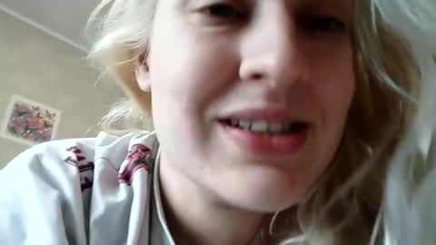Mila 420 online show from 4, 4, 2026