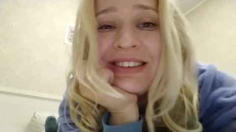 Mila 420 online show from 17, 4, 2026