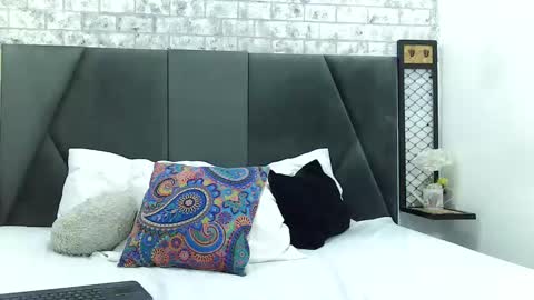 mila_adamss online show from 9, 2, 2025