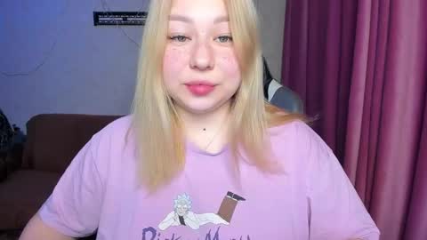 Mila shy sensual person  online show from 15, 11, 2025
