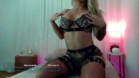 Snapshot of mila_greyx chatting on 2, 11, 2025 Mila Grey online show from 2, 11, 2025