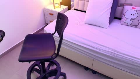 Milena  online show from 10, 1, 2025