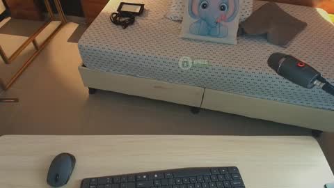 Milena  online show from 8, 10, 2025