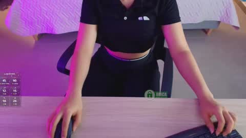 Milena  online show from 2, 12, 2025