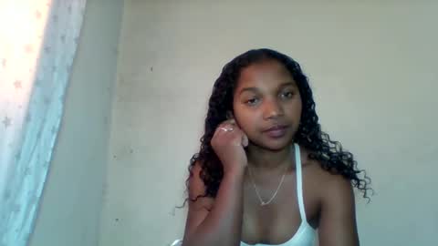 mila_lunah online show from 26, 4, 2026
