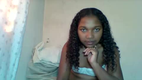 mila_lunah online show from 30, 4, 2026