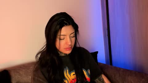     online show from 6, 1, 2026