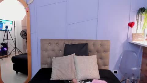 Mila and samy online show from 16, 11, 2025