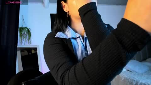 Mila online show from 25, 4, 2026