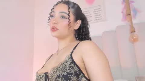 mila_stark333 online show from 27, 2, 2026