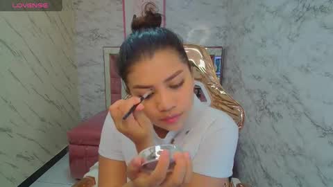 Mila  online show from 5, 2, 2025