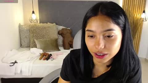 milaa_star online show from 6, 5, 2026