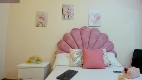 mila online show from 6, 6, 2026