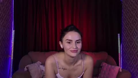 Mila online show from 28, 7, 2026