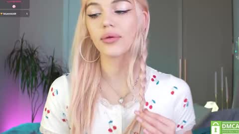 Mila and u can call me sweet bunny online show from 14, 3, 2026