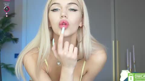 Mila and u can call me sweet bunny online show from 1, 5, 2026