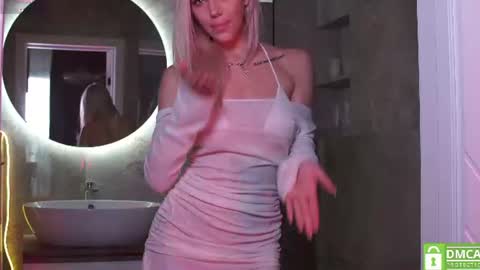 Snapshot of milabunny_ chatting on 25, 6, 2026 Mila and u can call me sweet bunny online show from 25, 6, 2026