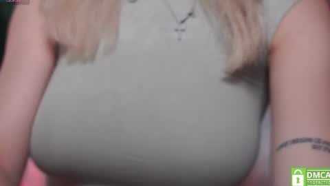 Snapshot of milabunny_ chatting on 24, 7, 2026 Mila and u can call me sweet bunny online show from 24, 7, 2026