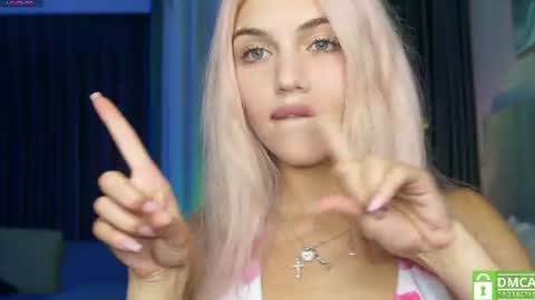 Snapshot of milabunny_ chatting on 1, 8, 2026 Mila and u can call me sweet bunny online show from 1, 8, 2026
