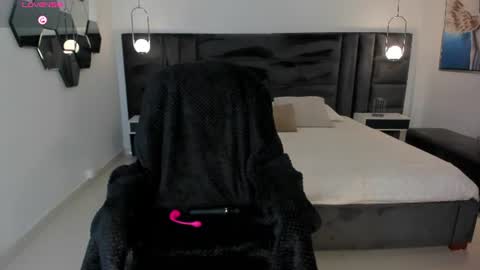 Mila online show from 14, 6, 2026
