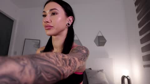 Mila       online show from 13, 3, 2026