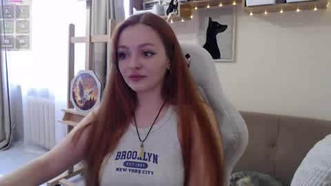 Snapshot of milafmars chatting on 19, 11, 2025 Milana online show from 19, 11, 2025
